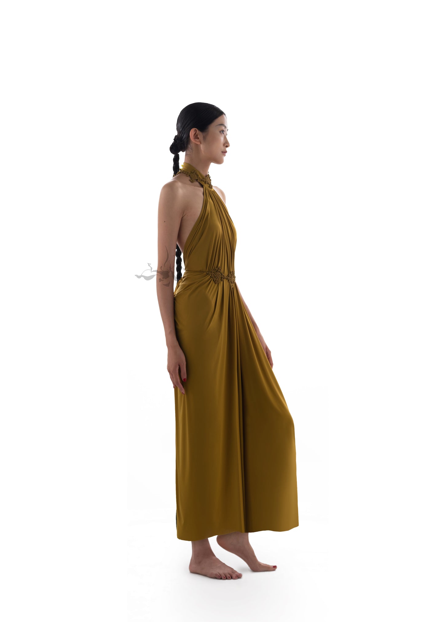 JIFF CONTOUR Golden Jade Collection Neck-Hanging Pleated Dress