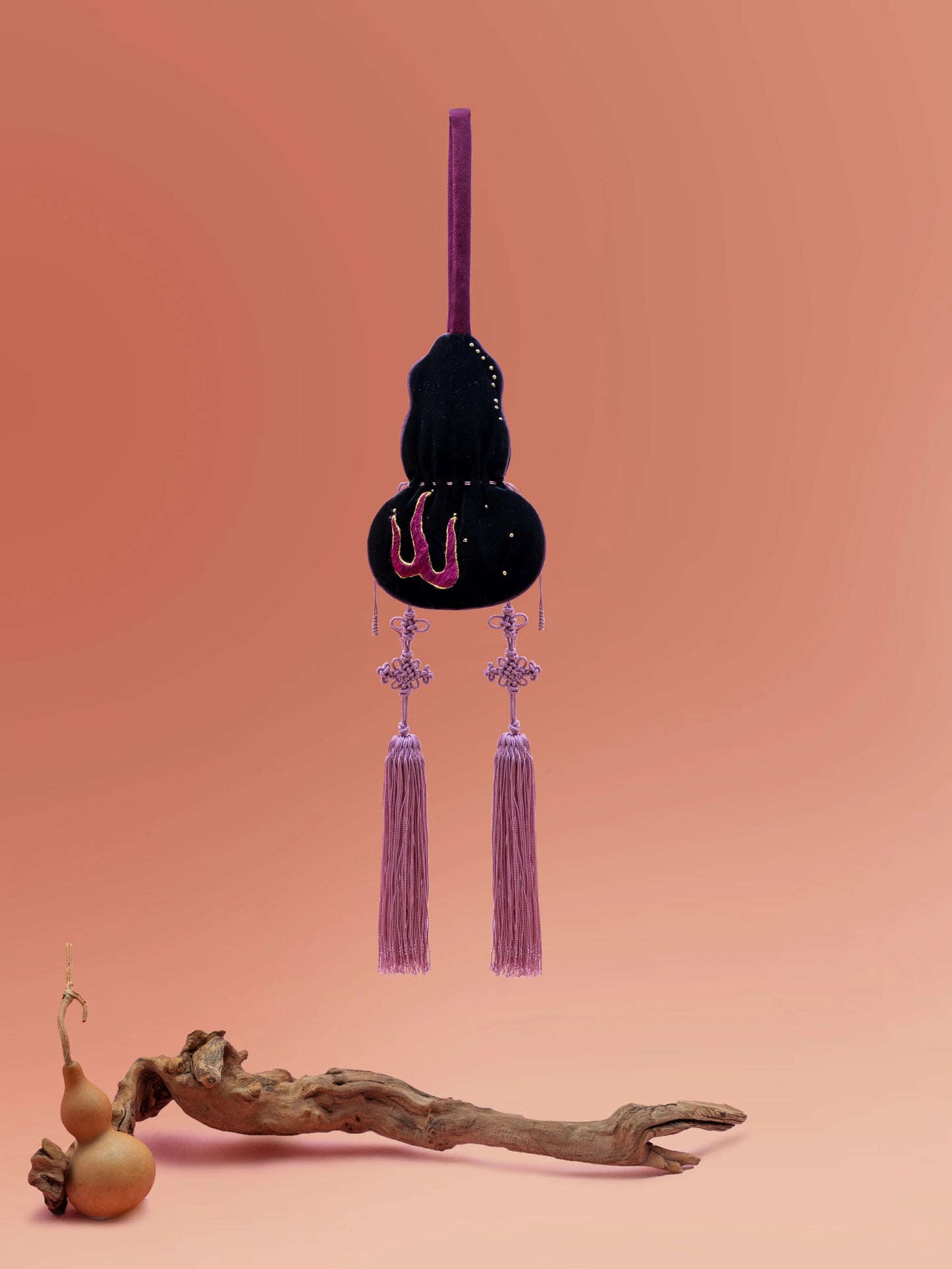 JIFF CONTOUR Golden Jade Collection Purple-Blaze Gourd Manchu Hand-Embroidered Tasseled Sachet